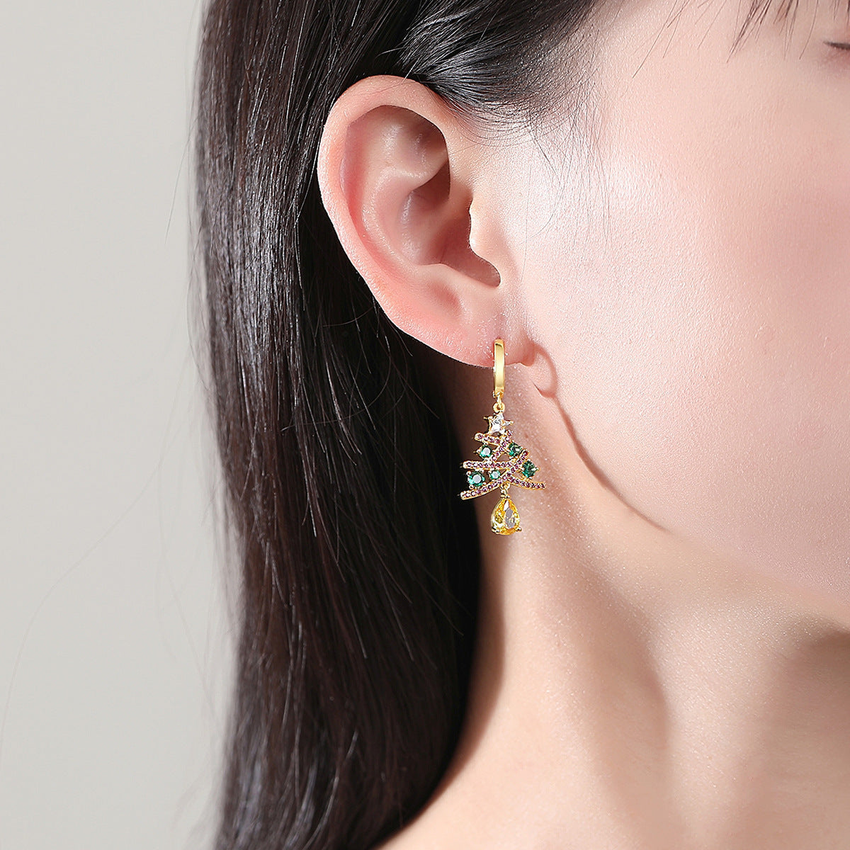 Glittering Pine Earrings