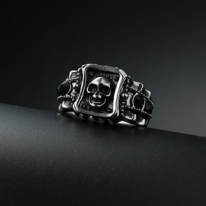 Throne Seeker Skull Ring