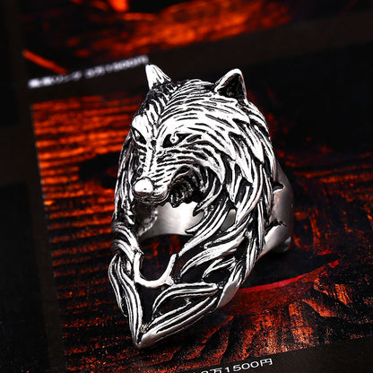 Wolven Majesty Ring