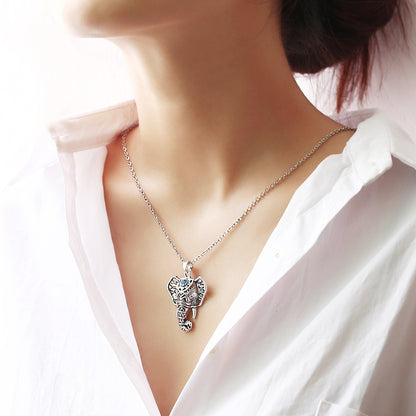 Elephant pendant necklace