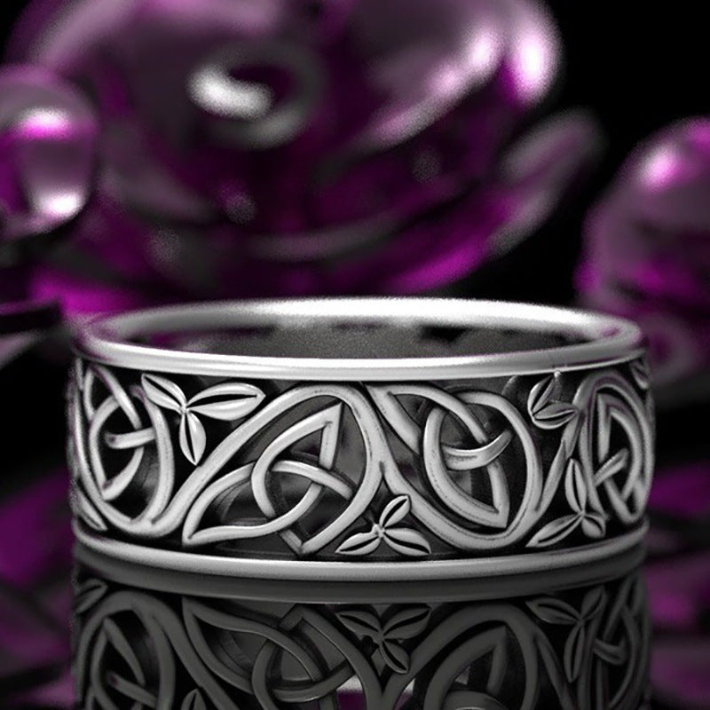 Regal Wolven Elegance Ring