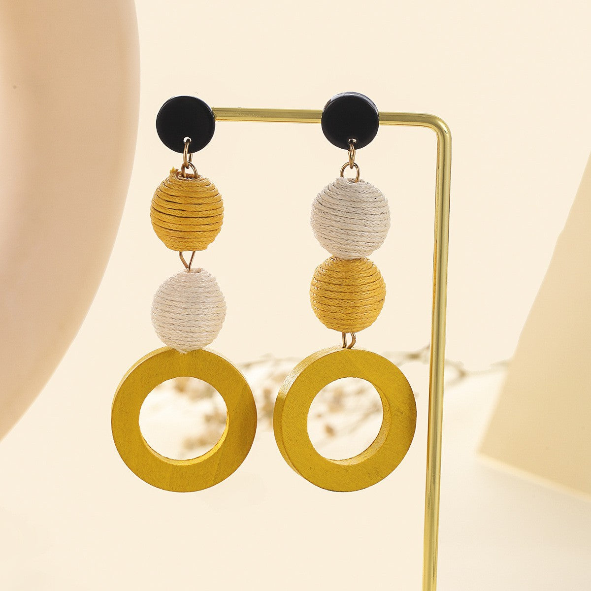 Retro Minimalist Circular Color Blocked Earrings With Hollowed Out Wooden Tassel Earrings