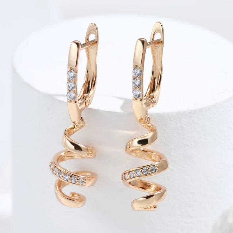 Light Luxury D-shaped Earrings Elegant Women