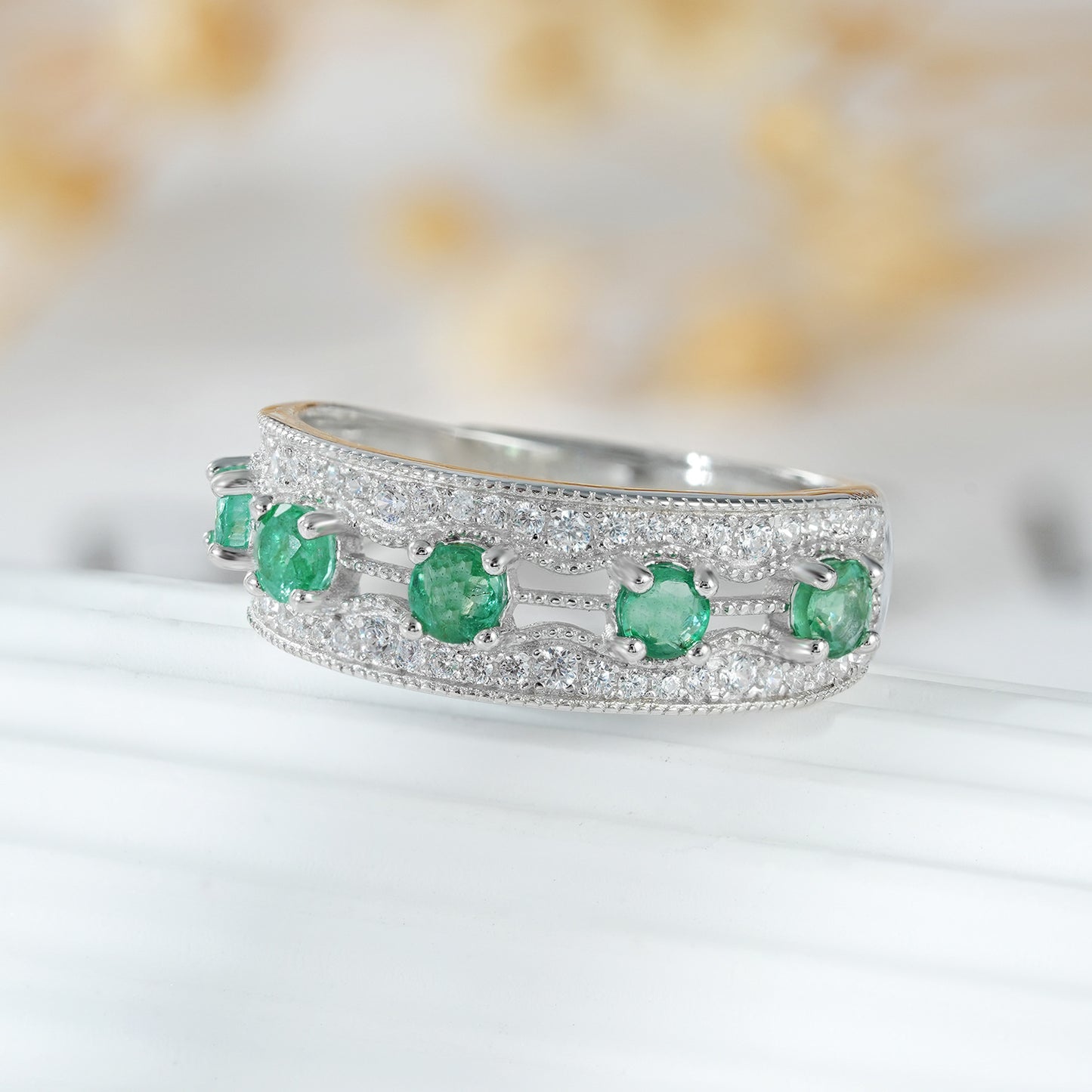 Light And Extravagant Style, Small Design Sense, Emerald Row Ring