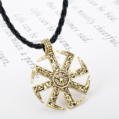 Astrolabe Essence Adorn