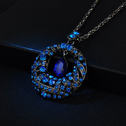 Simple And Fashionable Crystal Pendant Decorative Necklace